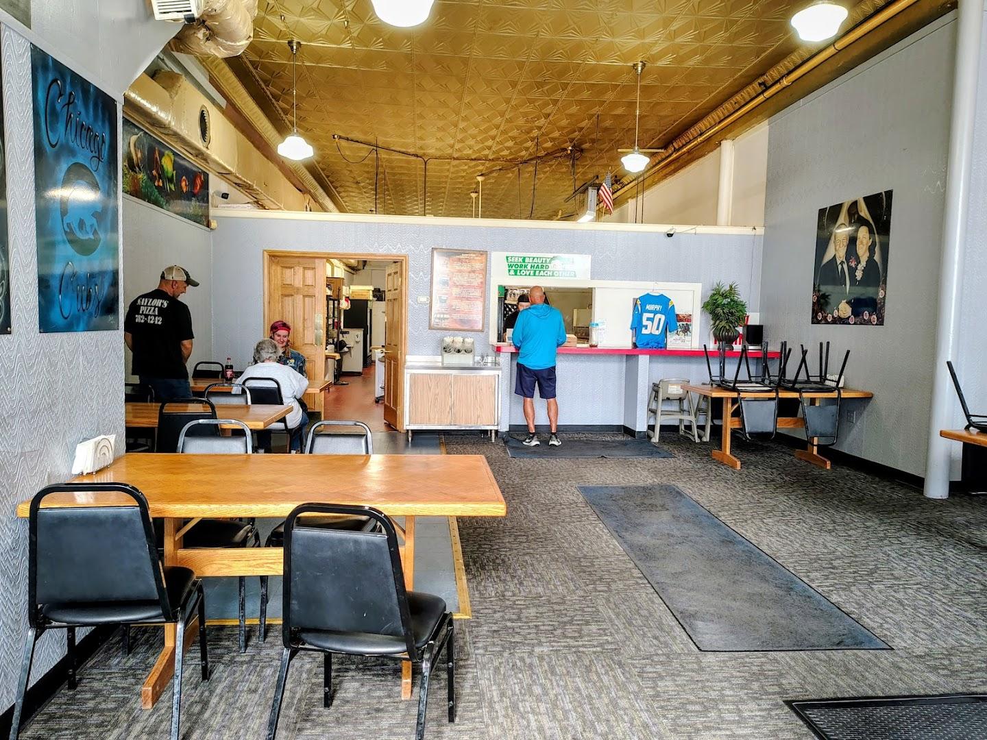 Saylor's Front Street Pizzeria