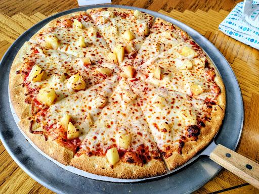 Saylor's Front Street Pizzeria